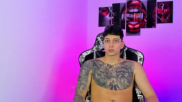 eithan_boy_ webcam