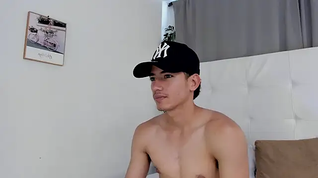 Alejo-and-Thiago webcam