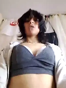 Liil_bunny webcam