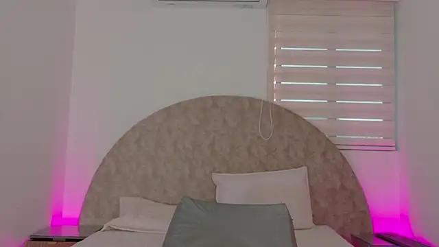xime_prinss live cam on StripChat