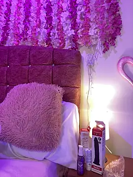 Naomy_Bloom webcam
