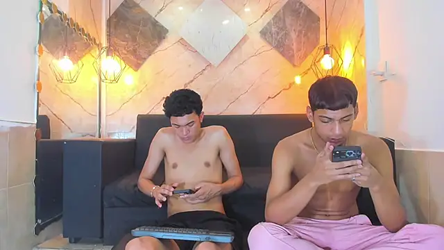 Yeff_26 live cam on StripChat
