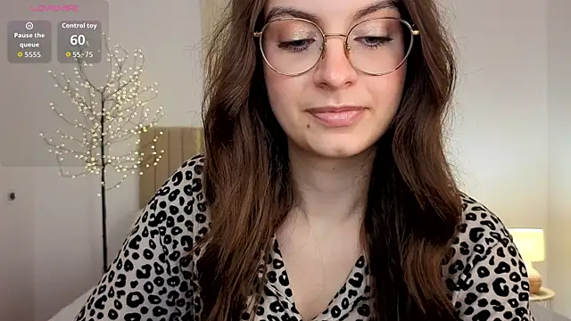 Real_cutie1 webcam