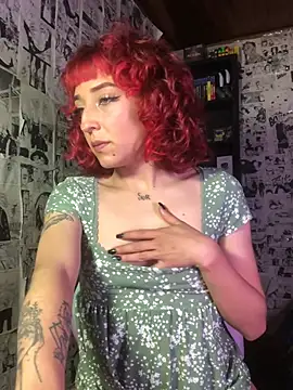 NickiYoung live cam on StripChat