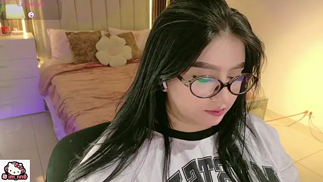 ninna_sweet live cam on StripChat