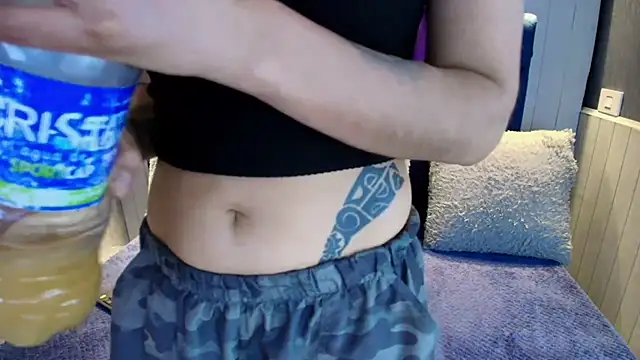 PurpleRose3x live cam on StripChat