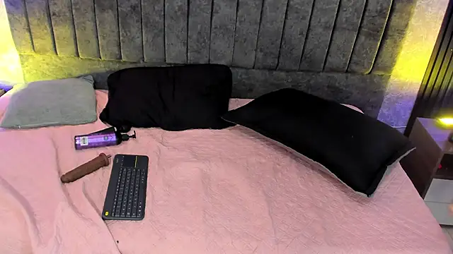 madison_clarck - Madison_clarck's free webcam - UK Sex Cams