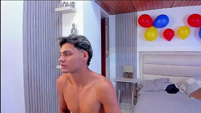 Seductive_BoysW webcam