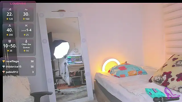 SharonVelvet webcam
