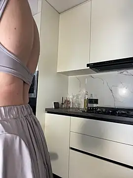CurlyLara live sex cam
