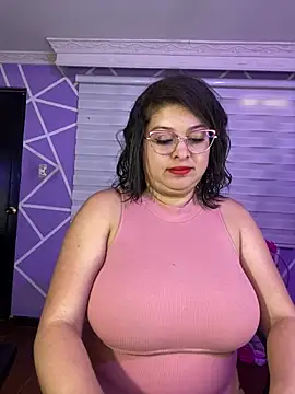 MiiaaJoness live cam