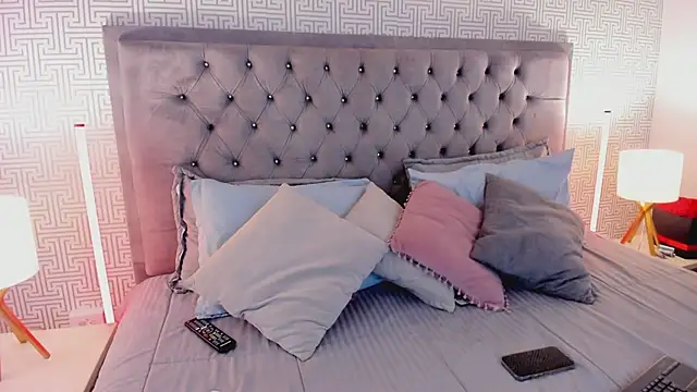 LanaJones_ webcam