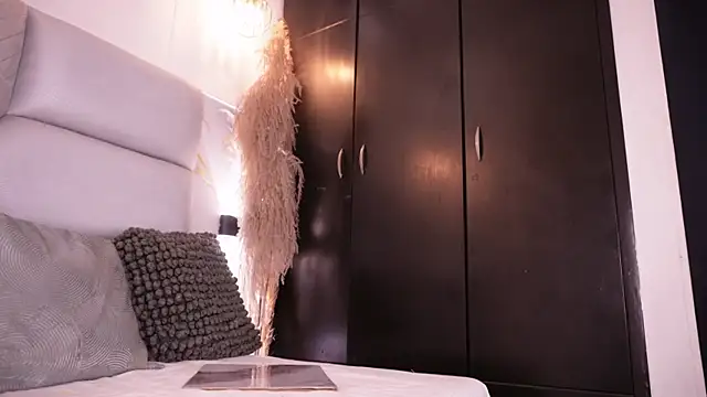 Ivi_Aiko webcam