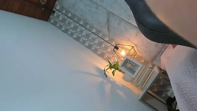 Sara_Thompsoon webcam