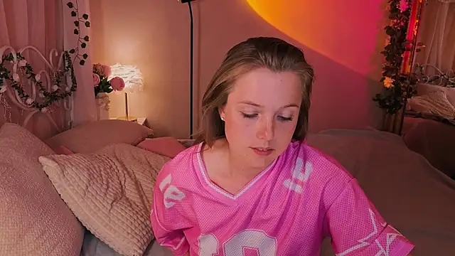mary_ton webcam