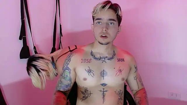 AliceandMax webcam