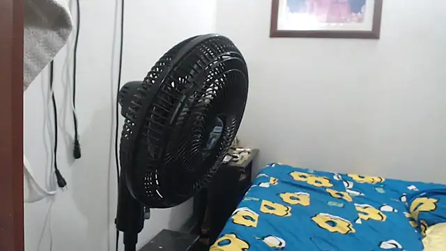SaraStoneCute webcam