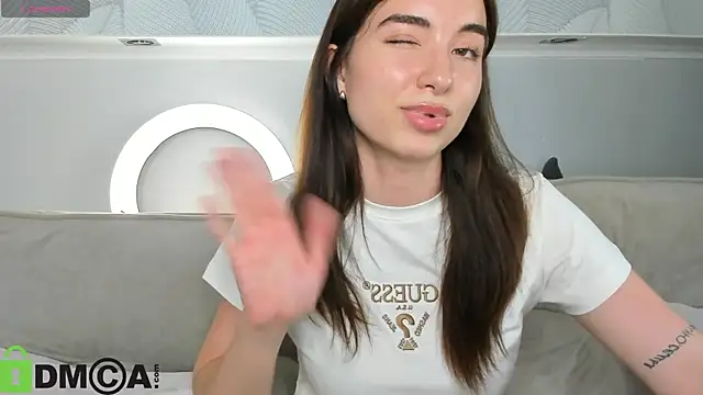 Adelina_Bliss webcam