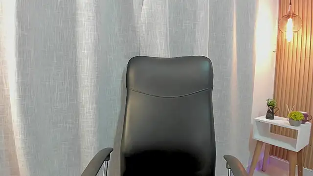 Victoria_Rosee webcam