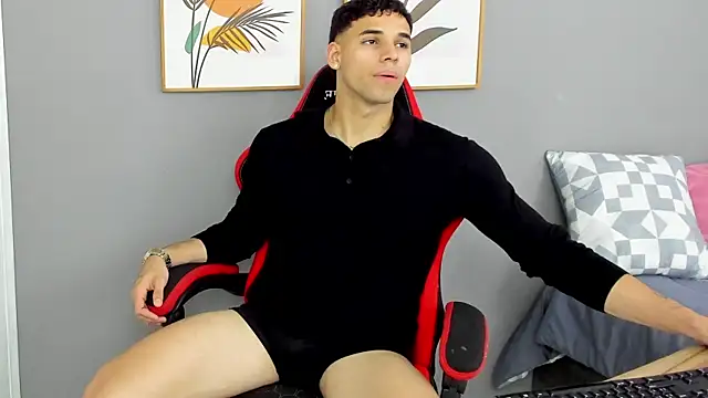Santana_maximo live cam on StripChat