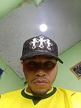 romeohotpig live cam on StripChat
