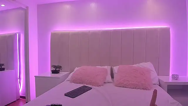 Ashley_velvet_ live cam on StripChat