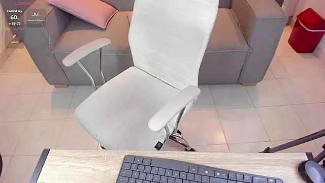 Nayla_Luxe webcam