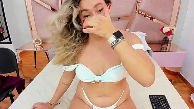 KylieGretchen webcam
