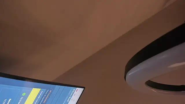 Nikolxoxjb webcam