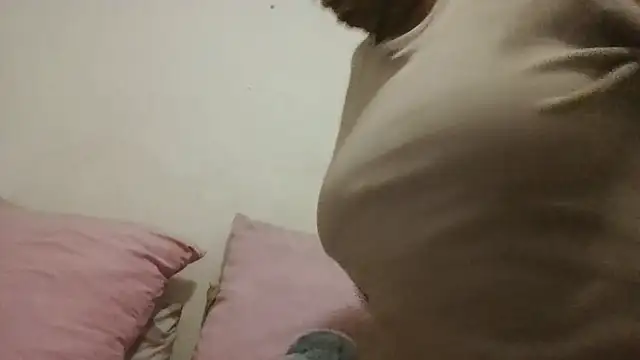 KinkyRicoSaisyours webcam