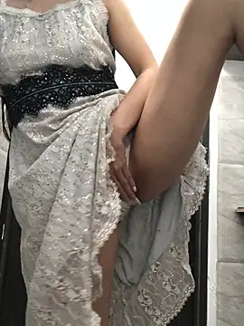 Writhing_First live cam on StripChat