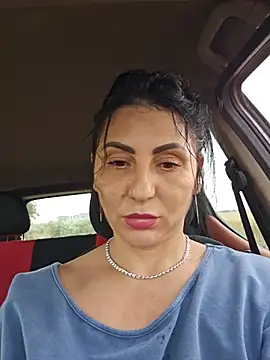 ohhhlauraxx (F milf) - Kitty wet close.up for you
