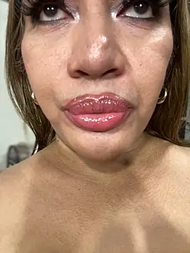 hugekatarinats (T milf) - DRILL MY ASS TILL I CUM,,,