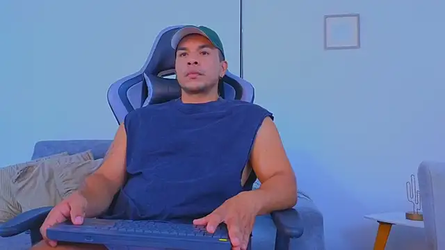 estebandelouis live sex cam