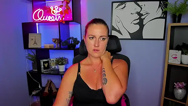 FUN_AMI live cam on StripChat