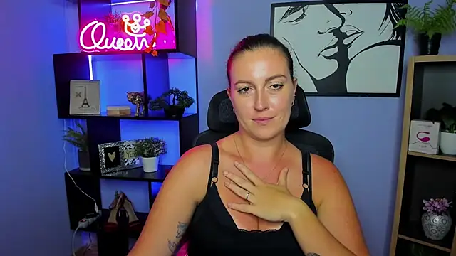 FUN_AMI live cam on StripChat