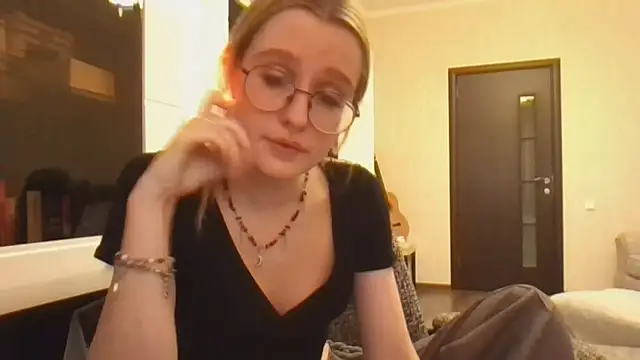 DianneTawwab webcam