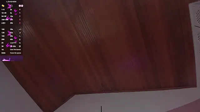 elodie_walker webcam