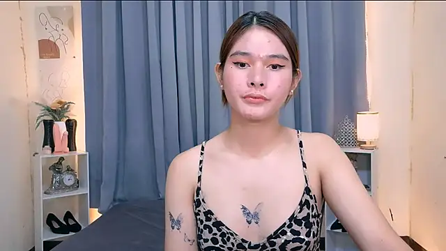 mimi_mckinley (T teen) - Hi mimi