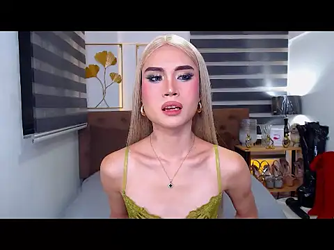 juicycockthea (T teen) - INTERACTIVE WITH YOUR TIPS MAKE ME CUM