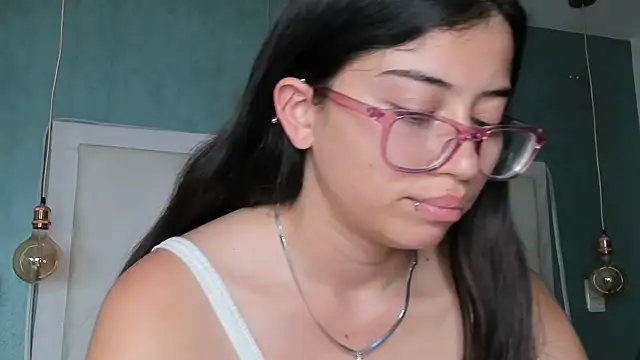 mia_gomez7 webcam