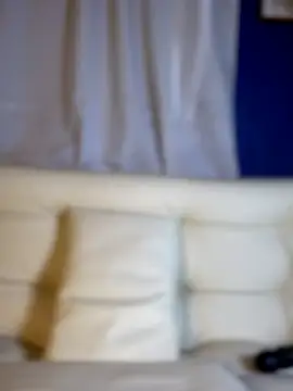 AleezaFrench webcam