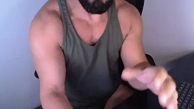 abeardguyone live cam on StripChat
