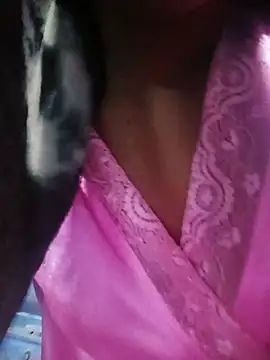 Kajal-Mehra webcam