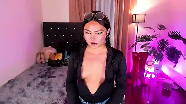 itsmeSiannaLoove69 live cam on StripChat