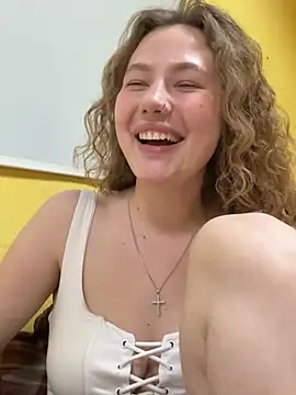 AsynaYuuki webcam