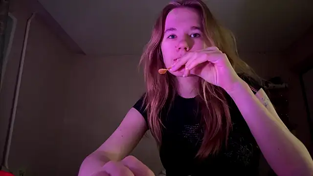LeomaJee webcam