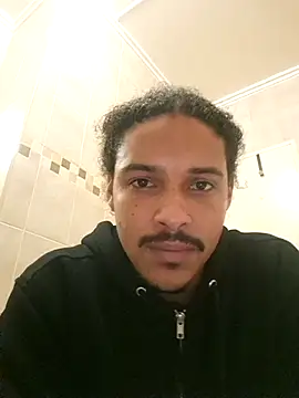 DrEazyDick live cam on StripChat