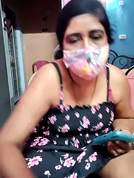 Rulali_44 webcam
