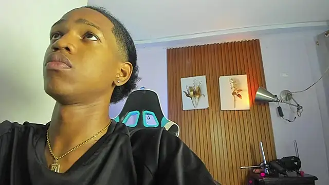 Afrowayuu live cam on StripChat